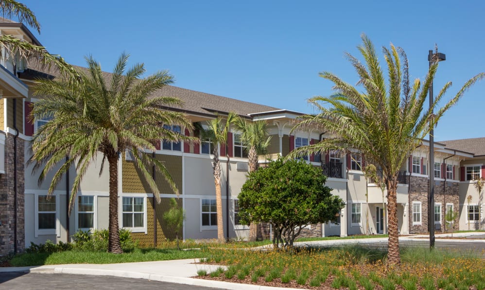 Beach House Assisted Living & Memory Care Outdoor Courtyard